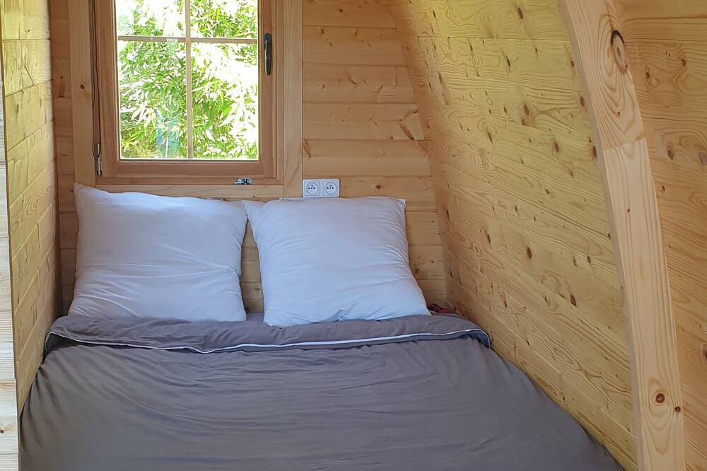 La cabane au cœur du forez in Essertines-en-Châtelneuf, Parc Naturel Régional Livradois-Forez