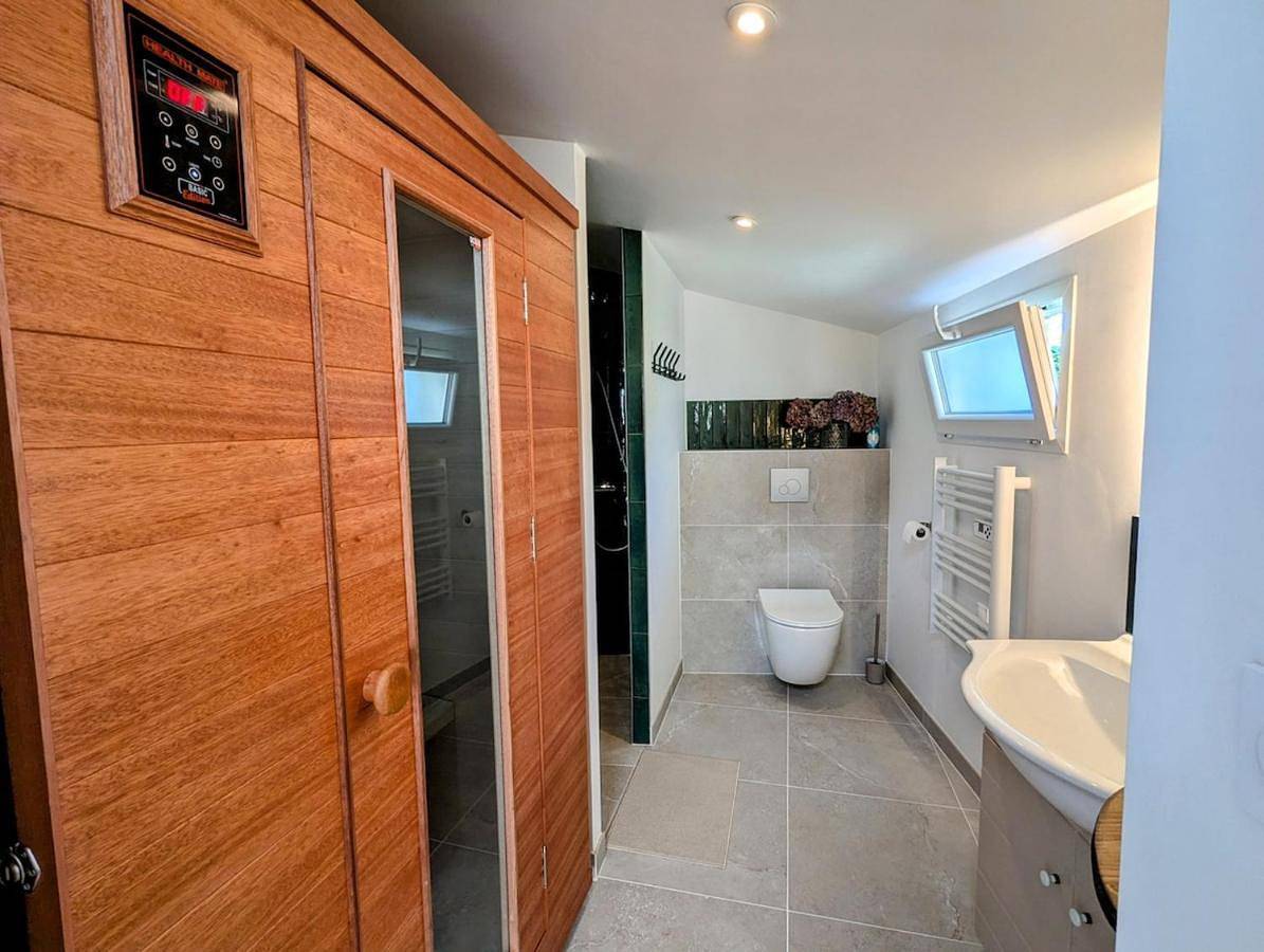 Appartement entier, Two-Bedroom Apartment in Indre (Nantes), Région de Nantes