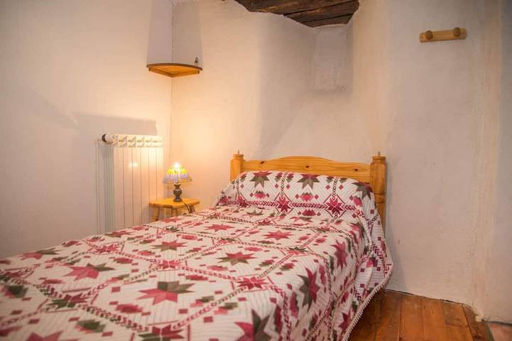 Location de vacances pour 5 personnes, avec jardin à Pied-de-Borne - 4