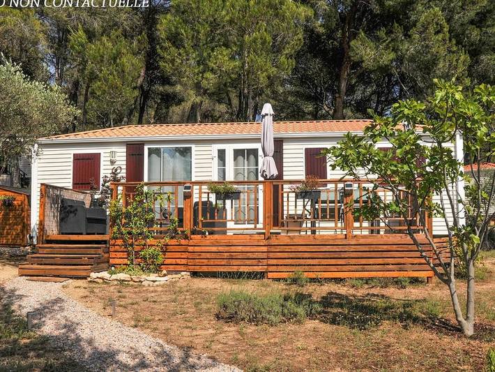 Camping Résidentiel La Pinède - Mobilheim 6 personen - Baltimore Premium -2 Schlafzimmer 40m²- *Klima, Terrasse, Tv*. in Castelnau-de-Guers, Mittelmeerküste (Frankreich)
