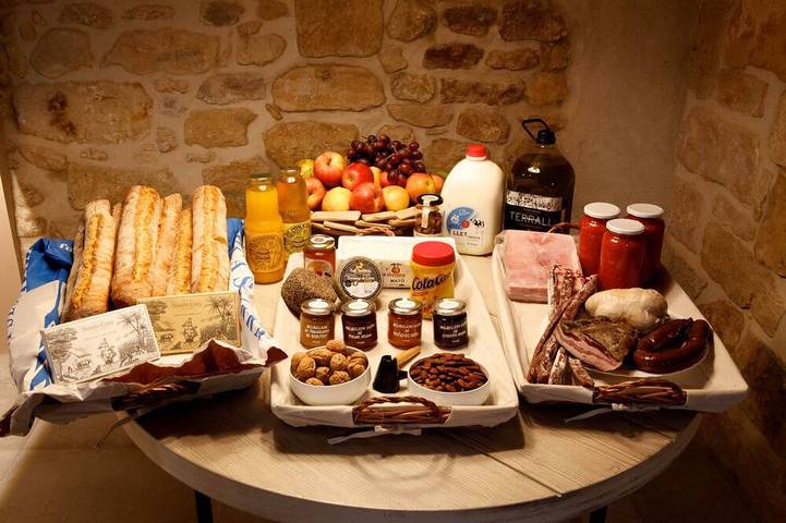 Gîte pour 20 personnes, avec jacuzzi et sauna dans Garrigues