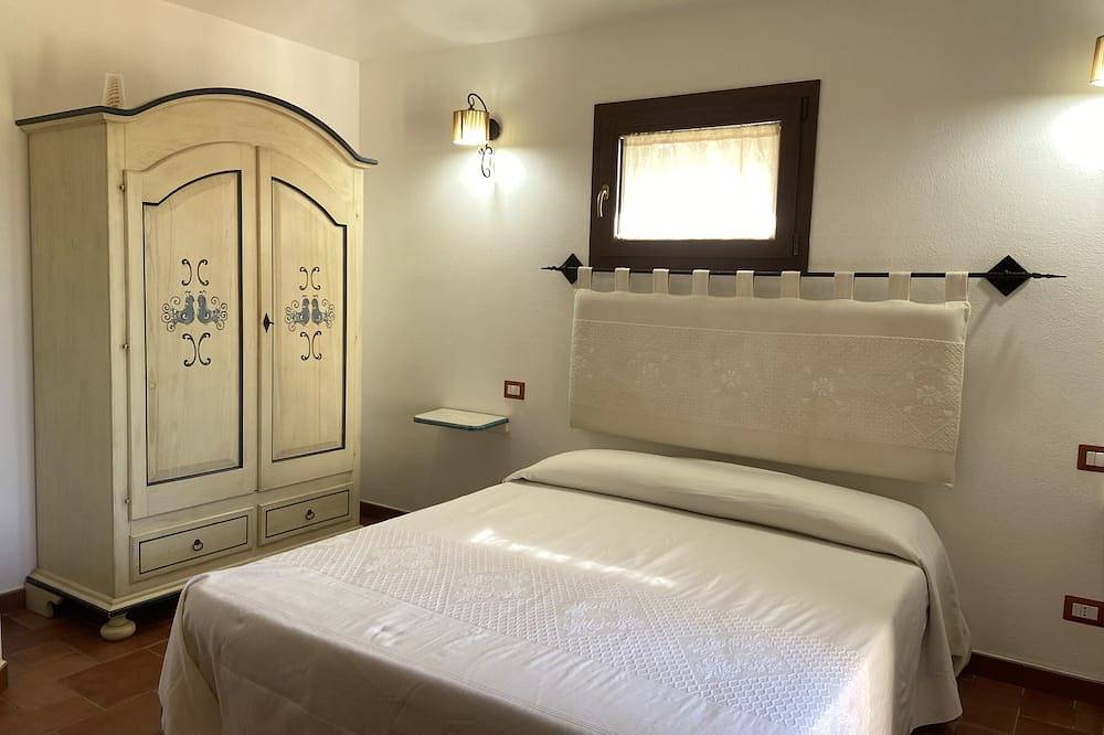 Casa Omar: Villa con Parco Giochi, Cucina Esterna e Ac – 900m dal Mare in Porto Ainu, Tanaunella