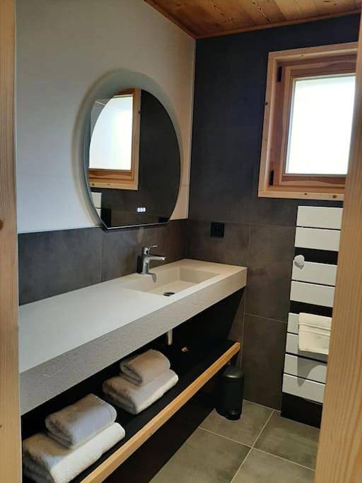 Gîte pour 15 personnes, avec jardin et vue dans Glières-Val-de-Borne - 4