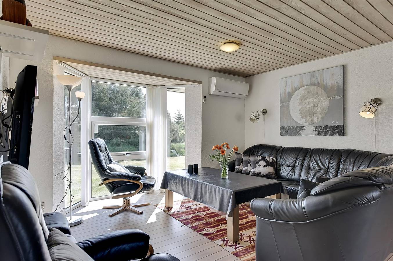 Awesome home in Blåvand w/ 5 Bedrooms, Indoor swimming pool and Sauna in Ho, Varde