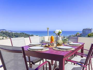 Ferienhaus mit Meerblick für 8 Personen, mit Garten und Terrasse in Nizza