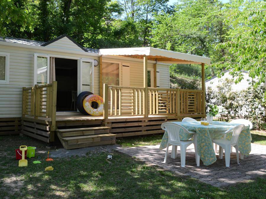 Flower Camping le Peyrelade - Mobilhome 6 personas - Résidence Louisiane Confort 3 habitaciones + Terraza semicubierta + Tv in Rivière-sur-Tarn, Parc naturel régional des Grands Causses