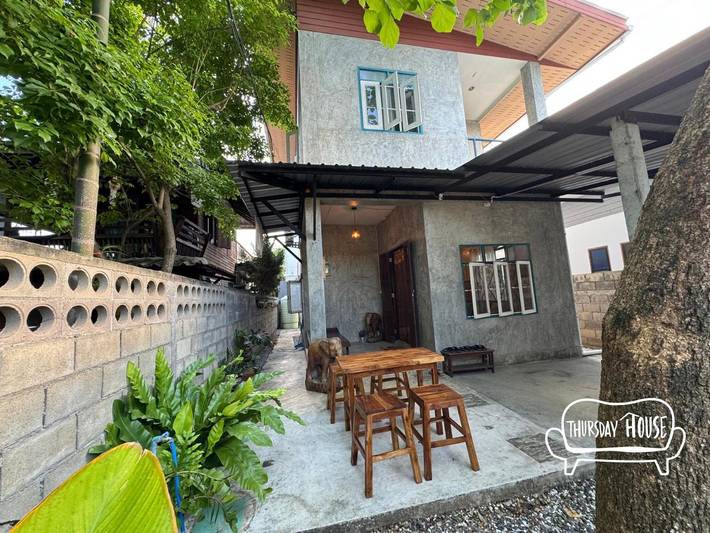 Location de vacances pour 4 personnes, avec vue et jardin dans Saraphi