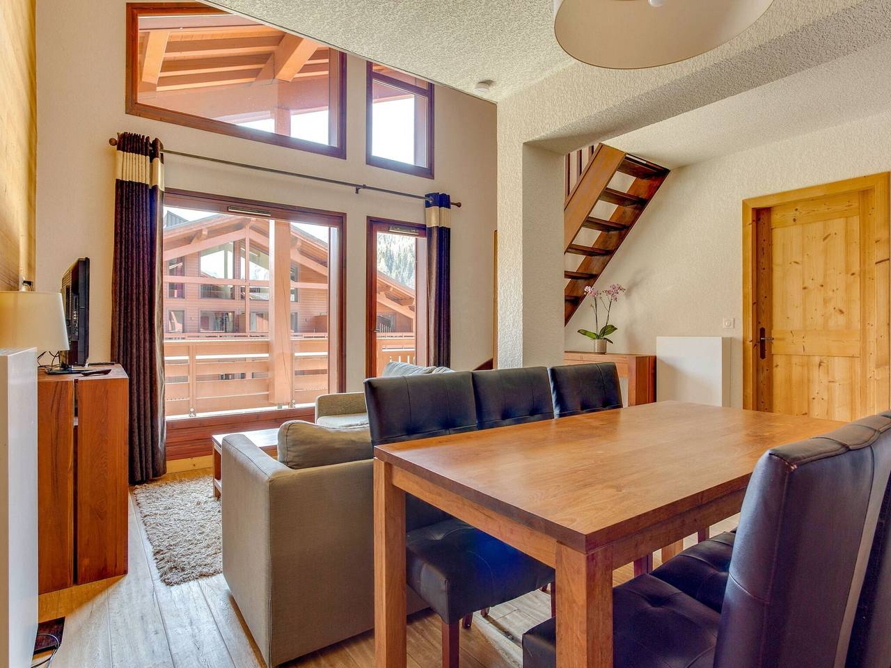 Appartement entier, Appartement de vacances pour 8 personnes avec balcon in Vallorcine, Région de Bonneville