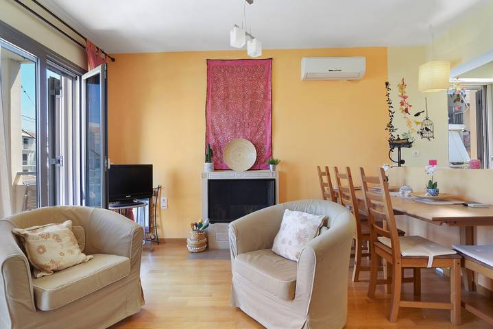 Appartamento intero, Appartamento 'Casa Di Sole' con balcone, Wi-Fi e aria condizionata in Leucade Città, Grecia