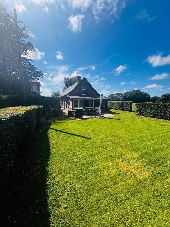 Gîte pour 6 personnes, avec jardin et terrasse à Boissay