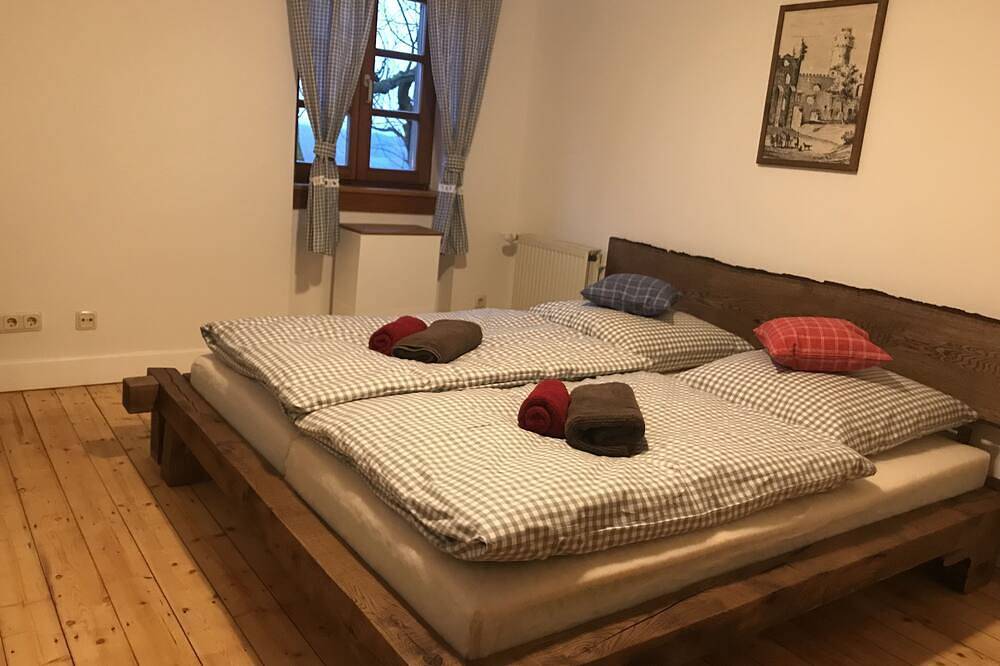 Ganze Wohnung, Schloss Auerbach Wohnen auf der Ritterburg im Zwergenreich in Bensheim, Bergstraße