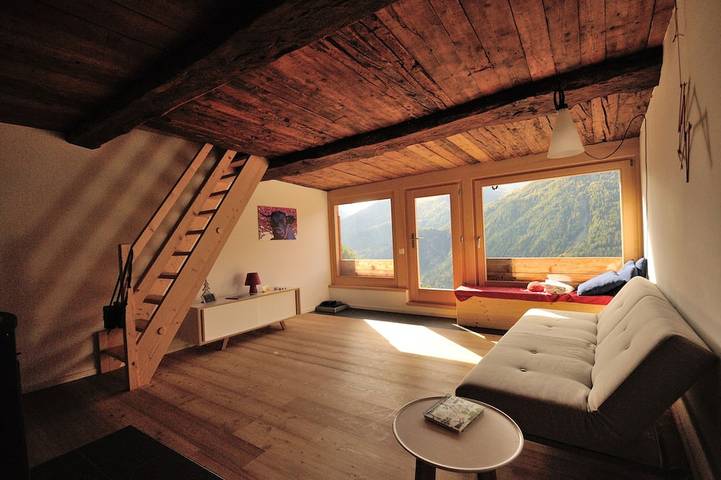 Gîte pour 5 personnes, avec jardin à Saint-Martin (Suisse) - 4