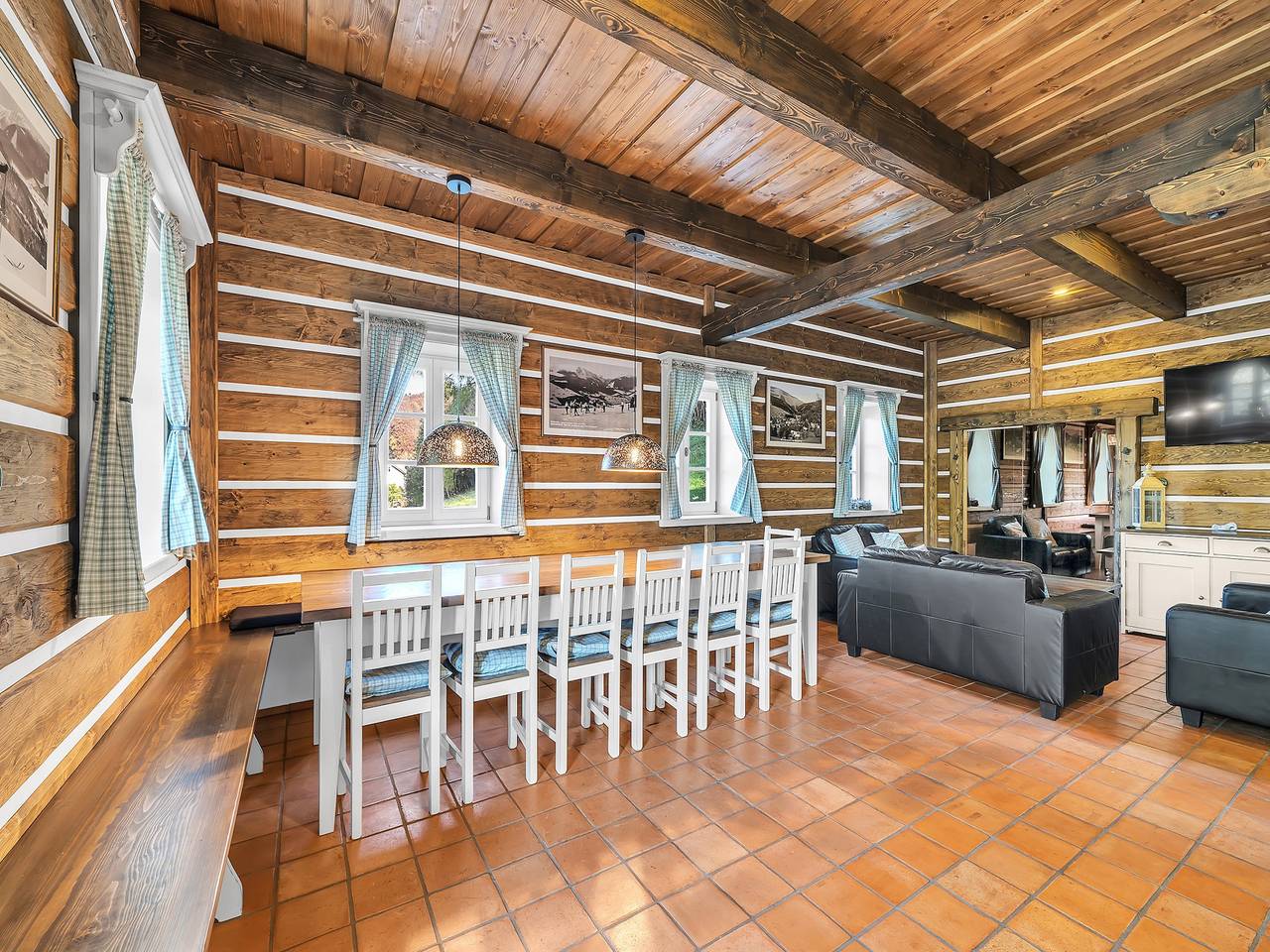 Villa in Cerna Hora bij skigebieden in Horní Maršov, Trautenau regio