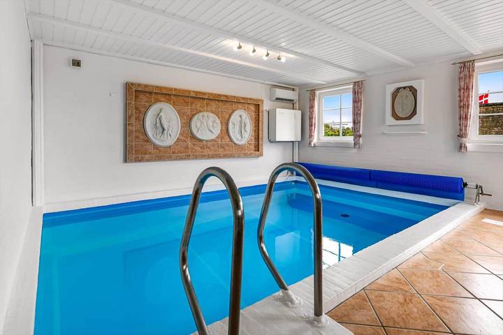 Ferienhaus mit Meerblick für 6 Personen, mit Sauna und Pool sowie Whirlpool und Terrasse, kinderfreundlich in Blavand - 3