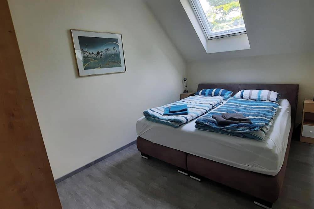 Ganze Wohnung, Komfortable Ferienwohnung Senzig , 150 m zum Strand in Krüpelsee, Königs Wusterhausen