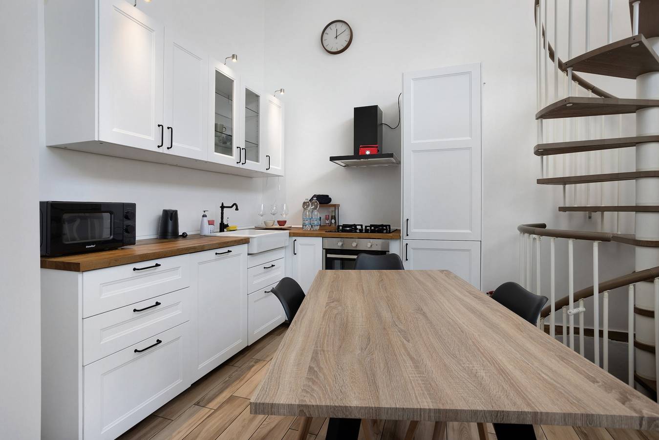 Studio entier, Appartement Navigli Milan – Darsena, Design Week et Métro M2 in Milan, Province de Milan