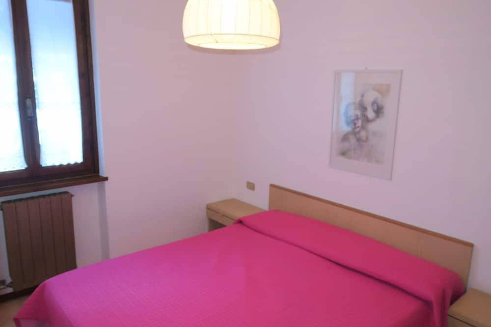 Ganze Wohnung, Wohnung mit Balkon mit Seeblick in Molina di Ledro, Ledro