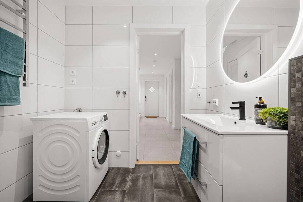 Modern Seaside Cabin Tvedestrand Hantho Brygge in Tvedestrand