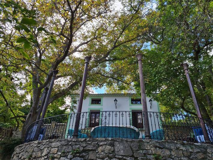 Casa rural para 18 personas, con Balcón y Terraza además de Jardín y Piscina en Puebla de Don Fadrique