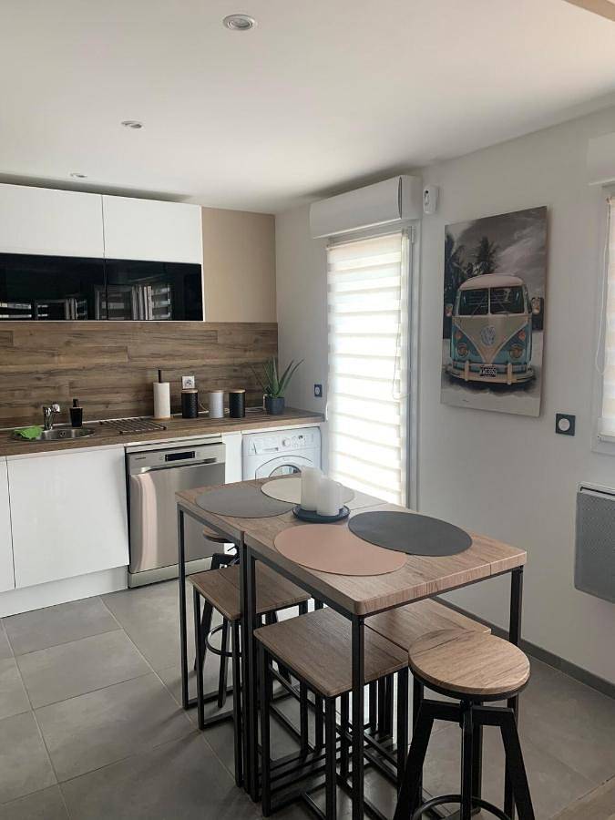 Appartement entier, Maison, Parking privé, Climatisation ! in Décines-Charpieu, Lyon et ses environs