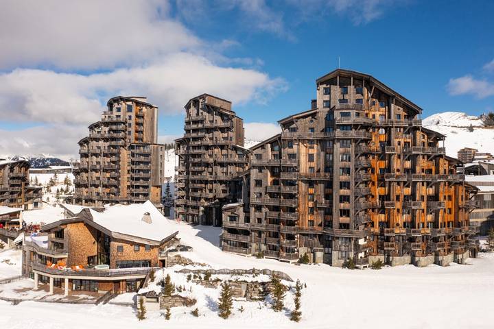 Appartement de vacances pour 4 personnes, avec Balcon et Jacuzzi ainsi que Terrasse et Bassin pour enfant à Avoriaz