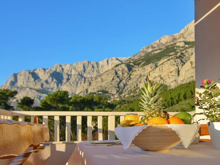 Ferienhaus für 12 Personen, mit Terrasse und Garten in Makarska - 4