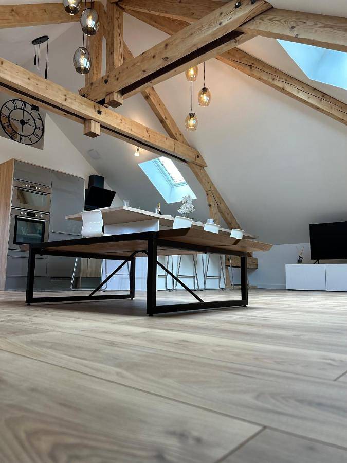 Gîte pour 5 personnes, avec Terrasse ainsi que Jardin et Vue à Chavanod