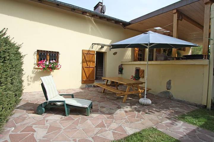 Gîte pour 5 personnes, avec jardin