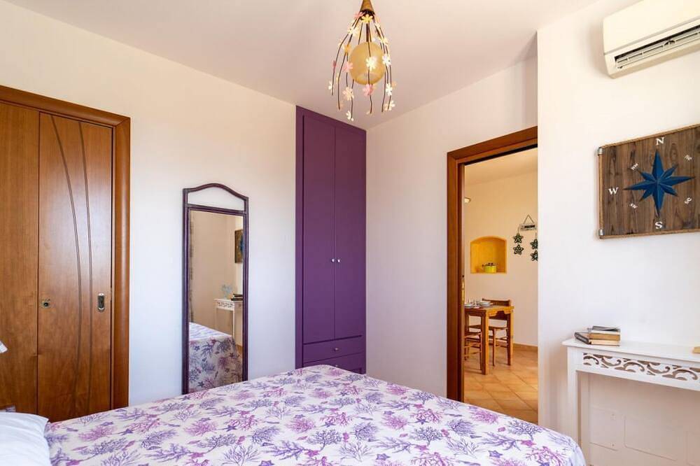 Entire apartment, Borgo Marino Beach Residence - Apartment with patio in Lampedusa City, Pelagie Islands