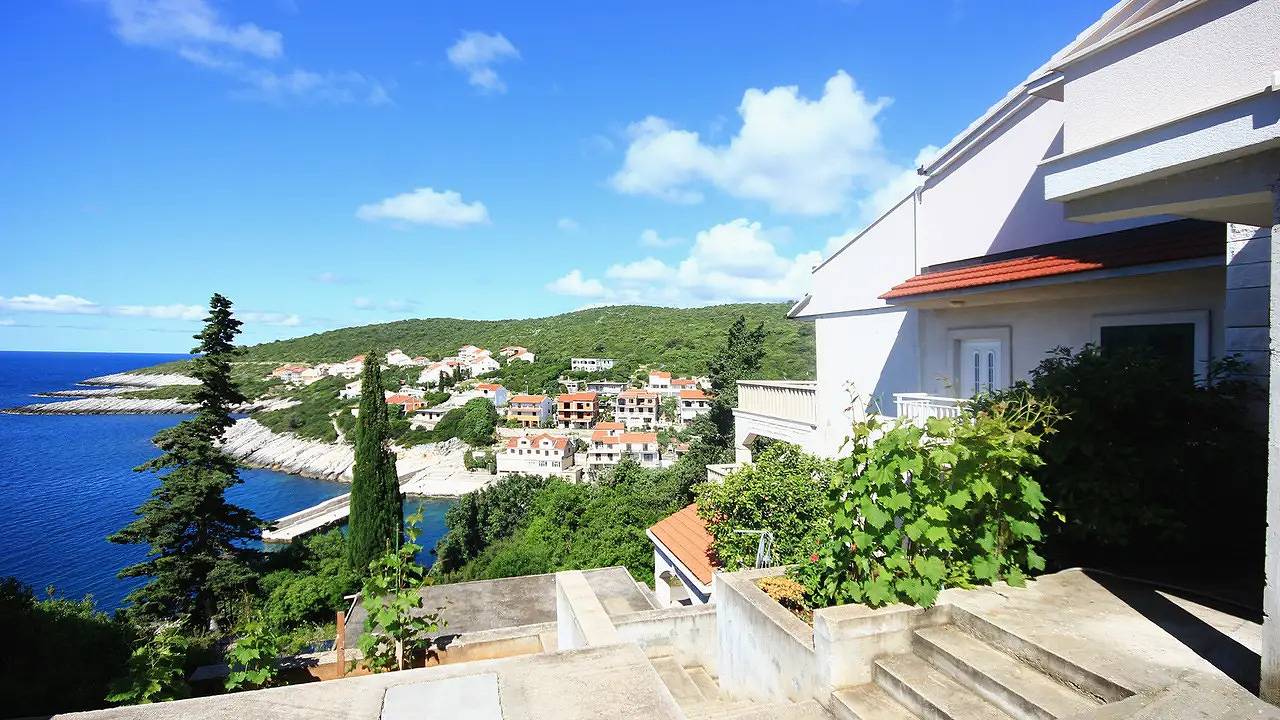 Appartamento vacanze a Čara a partire da 142€ a notte