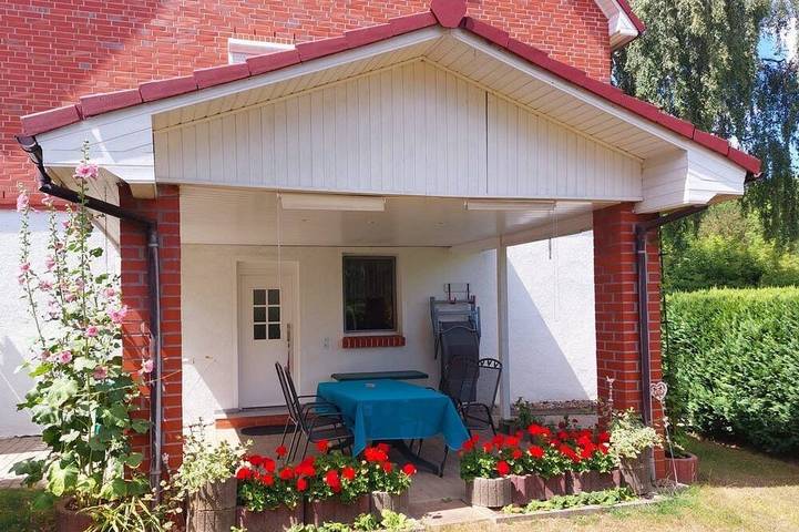 Ferienwohnung für 4 Personen, mit Terrasse und Garten in der Feldberger Seenlandschaft