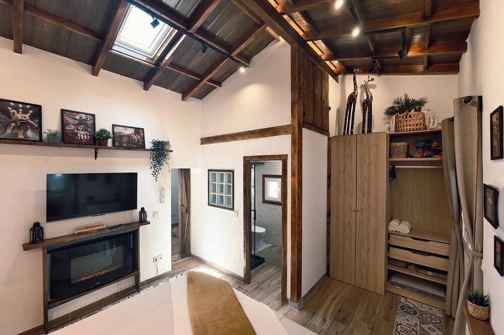 Casita El Espinar Jacuzzi in El Espinar, Provincia de Segovia