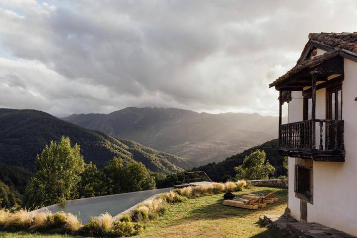 Apartamento de vacaciones para 2 personas, con jardín y piscina además de vistas y sauna, Se admiten mascotas en Asturias - 2