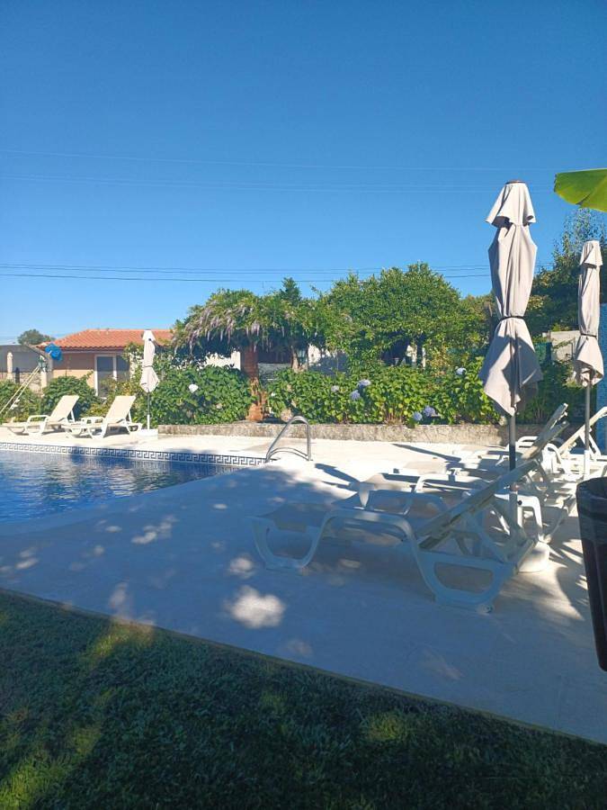 Location de vacances pour 5 personnes, avec piscine ainsi que jardin et vue dans Vila Verde - 2