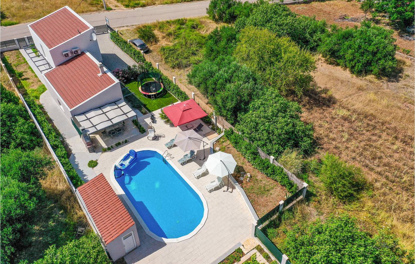 Holiday home for 8 people with terrace in Split-Dalmatia