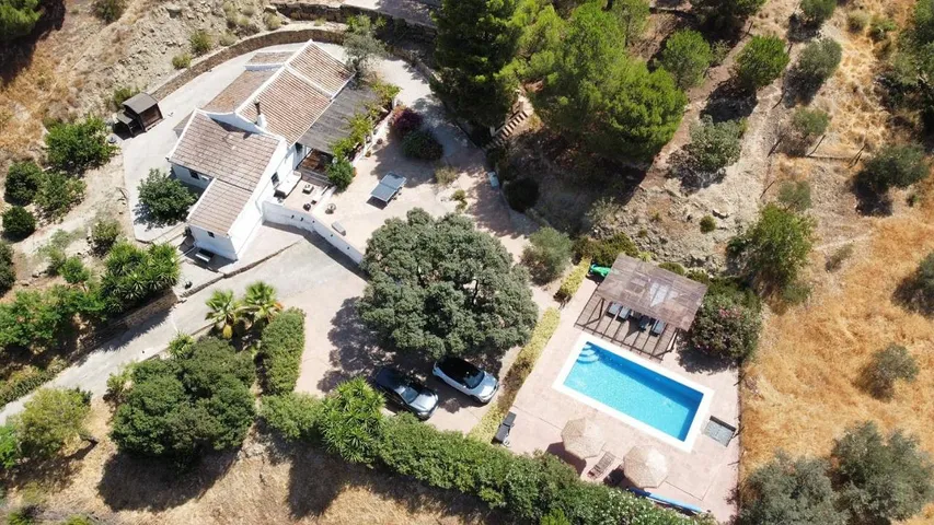 Casa rural para 6 personas, con jardín además de vistas y piscina - 1