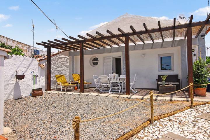 Holiday Home 'Cacela Inn 1' with Shared Terrace, Wi-Fi and Air Conditioning in Manta Rota, Vila Nova de Cacela
