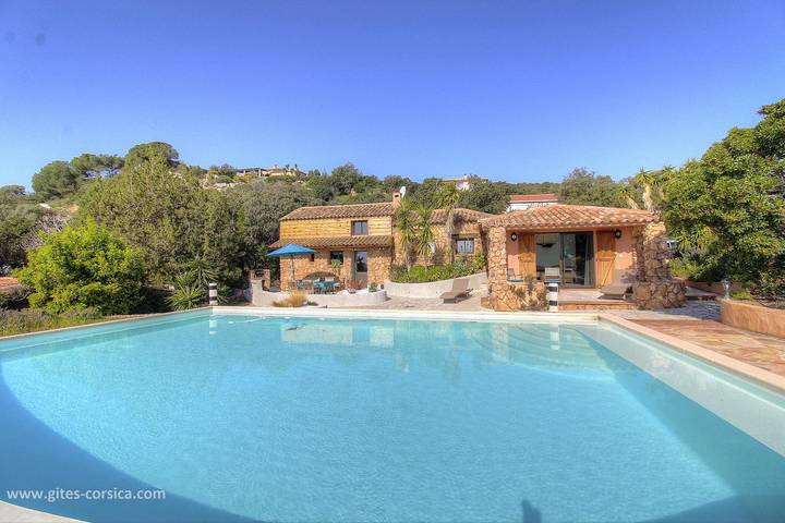 Gîte für 4 Personen, mit Garten und Pool sowie Terrasse in Porto-Vecchio - 2