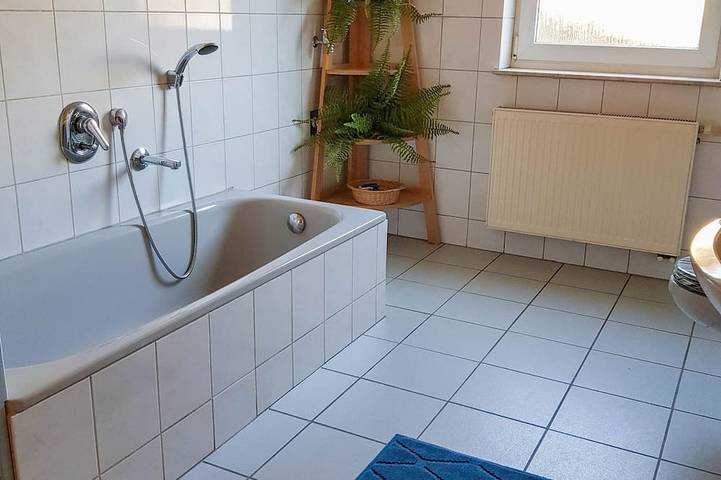 Ganze Wohnung, Moderne Ferienwohnung in der Vulkaneifel zwischen Nürburgring und den Maaren in Uersfeld, Vulkaneifel