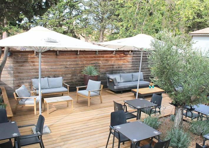 Camping pour 2 personnes, avec Terrasse et Piscine