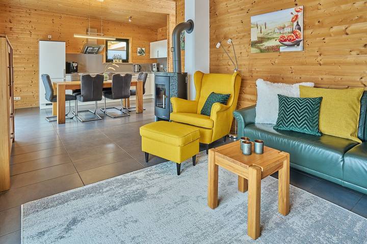 Ferienhaus für 6 Personen, mit Balkon/Terrasse und Terrasse sowie Garten und Sauna in Eifel (Rheinland-Pfalz) - 4