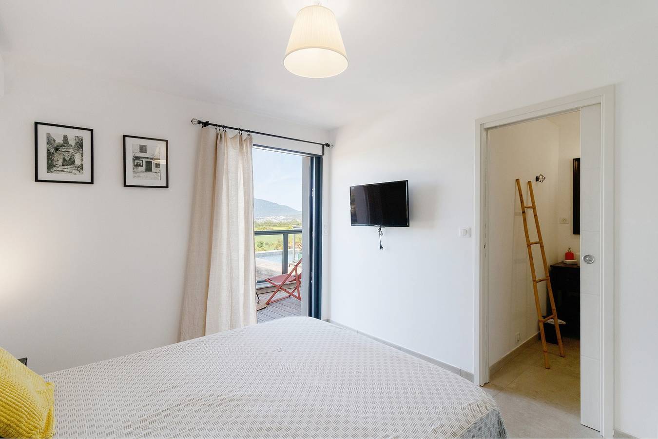 Chambre d’hôtes « Chambre 1 » avec vue sur la mer, Wi-Fi et climatisation in Grosseto-Prugna, Région d'Ajaccio