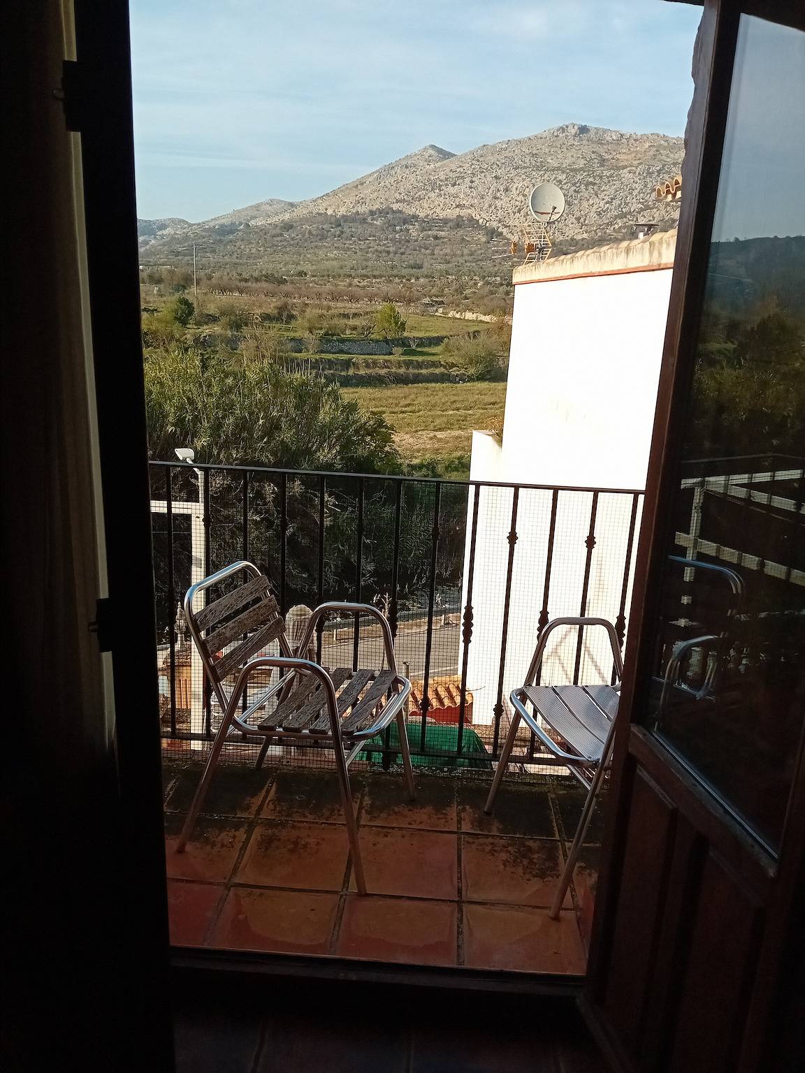 Habitación 'Triple 5' con terraza compartida, balcón y Wi-Fi in Vall de Ebo, Interior de Alicante