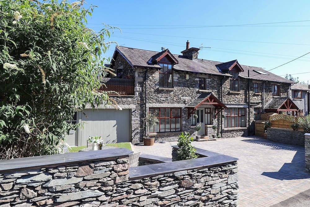 Cottage for 6 People in Bowness-on-Windermere, Cumbria