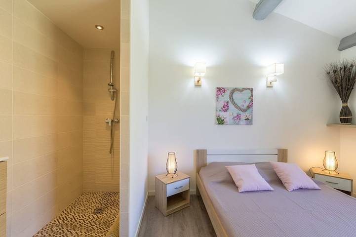 Location de vacances pour 8 personnes, avec terrasse et jardin dans Plage Du Pradeau - 3