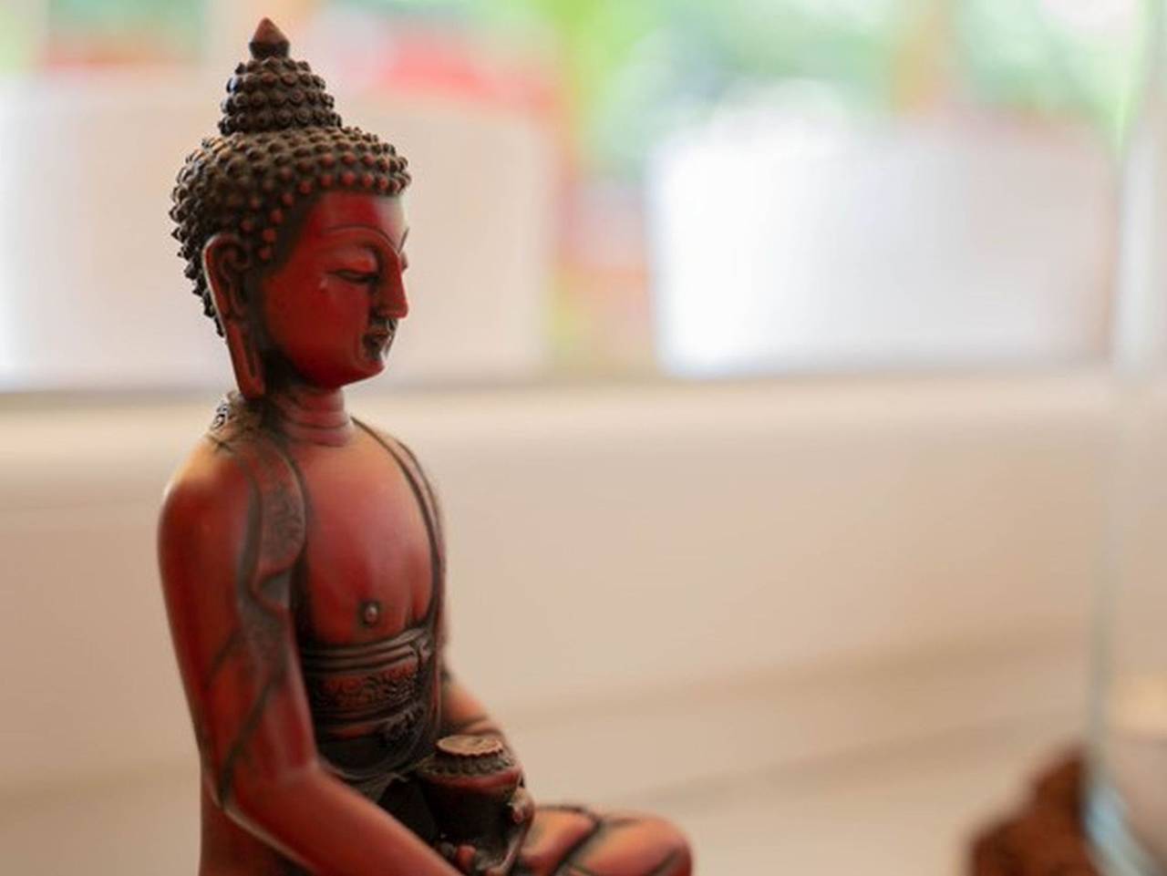 Ganze Ferienwohnung, Yogahaus Prasaad - Fünfbettzimmer 30 qm mit eigener Dusche und Etagen-Wc, max. 5 Personen in Engen, Hegau