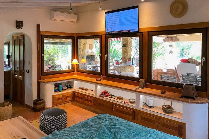 Casa Rustico, large pool, 350m from the beach, by the river. in Chia, Domus De Maria