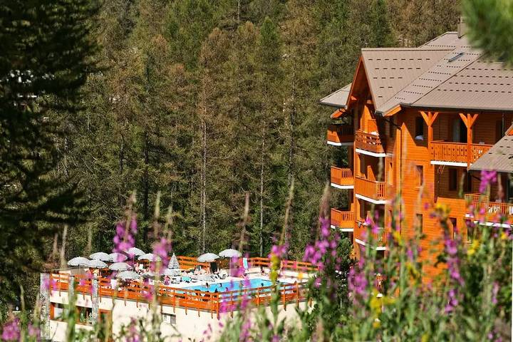 Chalet pour 5 personnes, avec vue ainsi que piscine et terrasse à Vars - 3