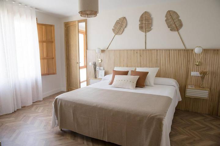 Casa de vacaciones para 10 personas, con jardín además de vistas y piscina en Provincia de Guadalajara - 3