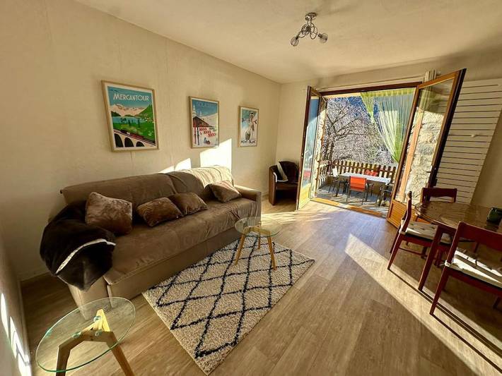 Apartamento de vacaciones para 4 personas, con terraza además de vistas y jardín, Se admiten mascotas - 1